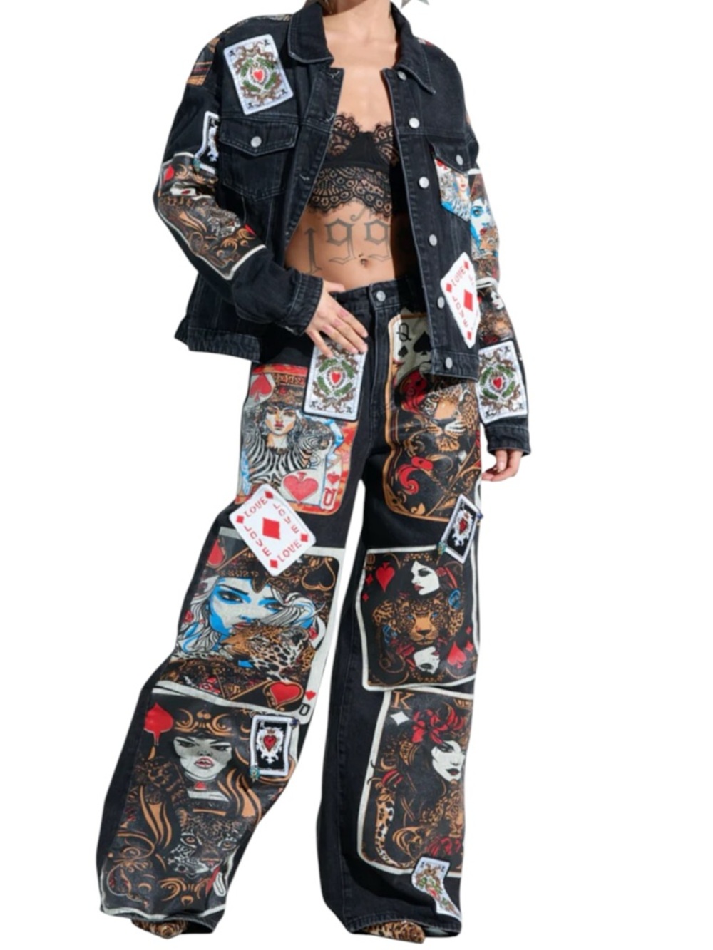 Akira RARE Queen Of Hearts Printed & Embellished Denim Jeans Pants Size 33/17 - Picture 9 of 15